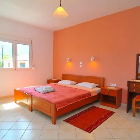 Affittacamere Room In Studio - Hotel Georgia - Furnished Room Near Golden Beach In Thassos Island Chrisi Ammoudia